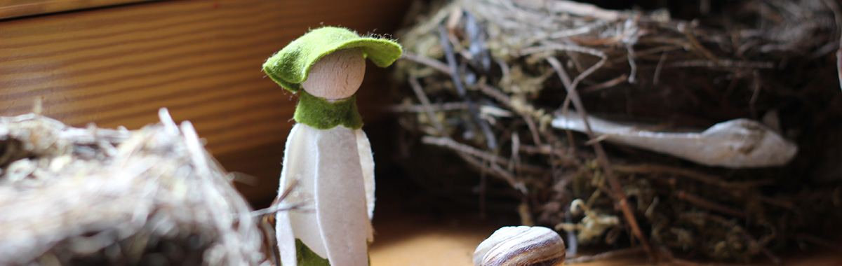 Unser Waldorfkindergarten in Gummersbach Dieringhausen - Wichtel und Schnecke am Nest